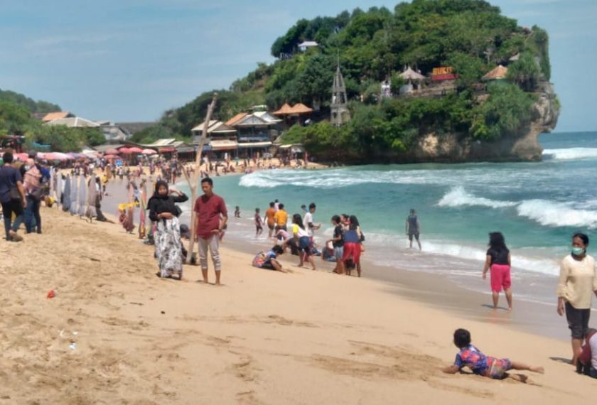 Kunjungan wisatawan libur panjag di  Gunungkidul. (MERAPI-Bambang Purwanto)