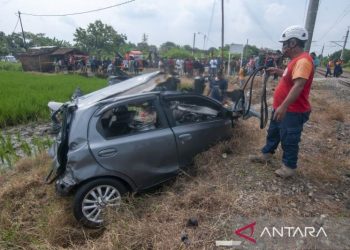 KA Argo Wilis Tertemper Mobil di Klaten, Satu Orang Tewas, 1 Orang Kritis