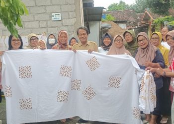 GEMPITA Gelar Pelatihan Batik Cap: Angkat Warisan Budaya Lewat Teknik MBIRONI dan Pewarnaan SOGAN
