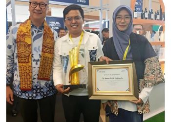 Smart Batik Indonesia Raih Penghargaan IHYA 2025: Pionir Batik Halal dan Inovatif dari Yogyakarta. Ini Buktinya!