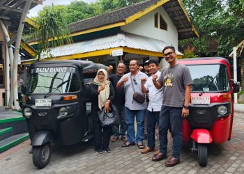 Kehadiran Bajaj Maxride di Yogyakarta membuka peluang kerja baru bagi masyarakat lokal. (Foto: Agoes Jumianto)
