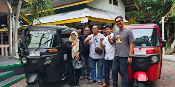 Kehadiran Bajaj Maxride di Yogyakarta membuka peluang kerja baru bagi masyarakat lokal. (Foto: Agoes Jumianto)