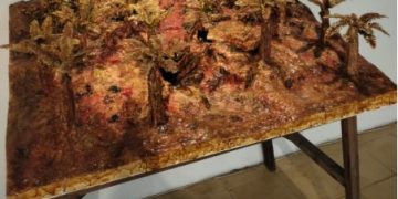 ‘Let Them Eat Cake’: Ketika Seni Menyuarakan Jarak Kekuasaan dan Rakyat