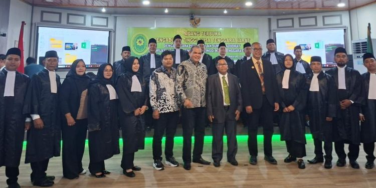 Ketua Umum DePA-RI Minta Menteri Haji Tidak Ceroboh Soal “War Tiket Haji”
