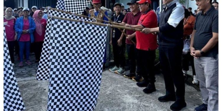 Kapolda DIY, Ketua DPRD DIY dan Walikota Lepas Jalan Sehat PWI