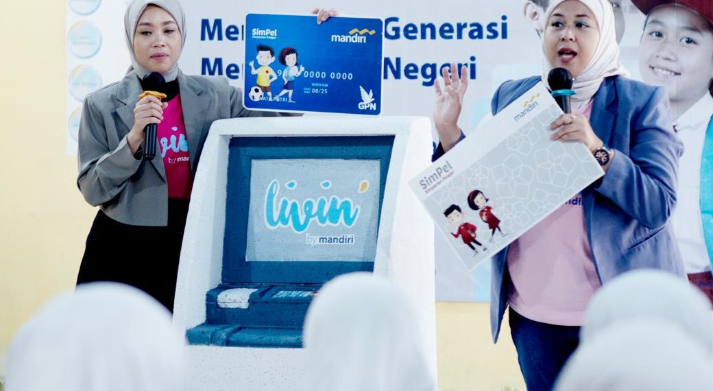 Bank Mandiri mendorong akselerasi inklusi keuangan pelajar secara terintegrasi dalam semangat Hari Pendidikan Nasional (Hardiknas) melalui Tabungan Simpanan Pelajar (SimPel). Foto: Dok. Istimewa