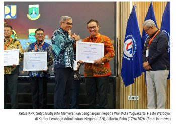 Pemkot Yogya Terima Penghargaan Percontohan e-Learning ASN Berintegritas