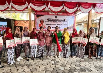 Sinergi Pendidikan dan Pertanian, Bupati Gunungkidul Pimpin Panen Raya di PKBM Ngudi Kapinteran