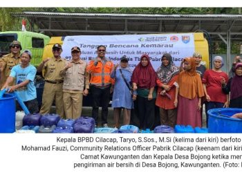 Hadapi Puncak Musim Kering di Cilacap, Solusi Bangun Indonesia Salurkan 400 Ribu Liter Air Bersih untuk Warga Terdampak