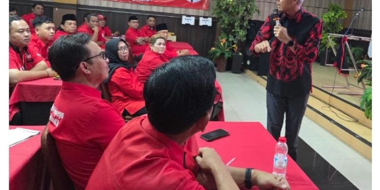 Ganjar Pranowo Gembleng Banteng Jogja: PDIP Harus Mendengarkan Suara Gen-Z